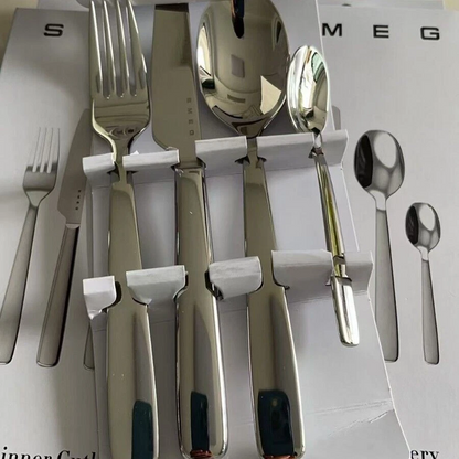 SMEG 24-piece cutlery set in luxurious Italian design – high-quality stainless steel with a glossy finish