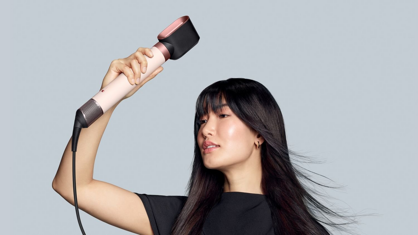 מעצב שיער ומייבש שיער דייסון חדש ורוד New Dyson Airwrap Co-anda2x™ multi-styler and dryer HS09 – Straight+Wavy (Ceramic pink/Rose gold)